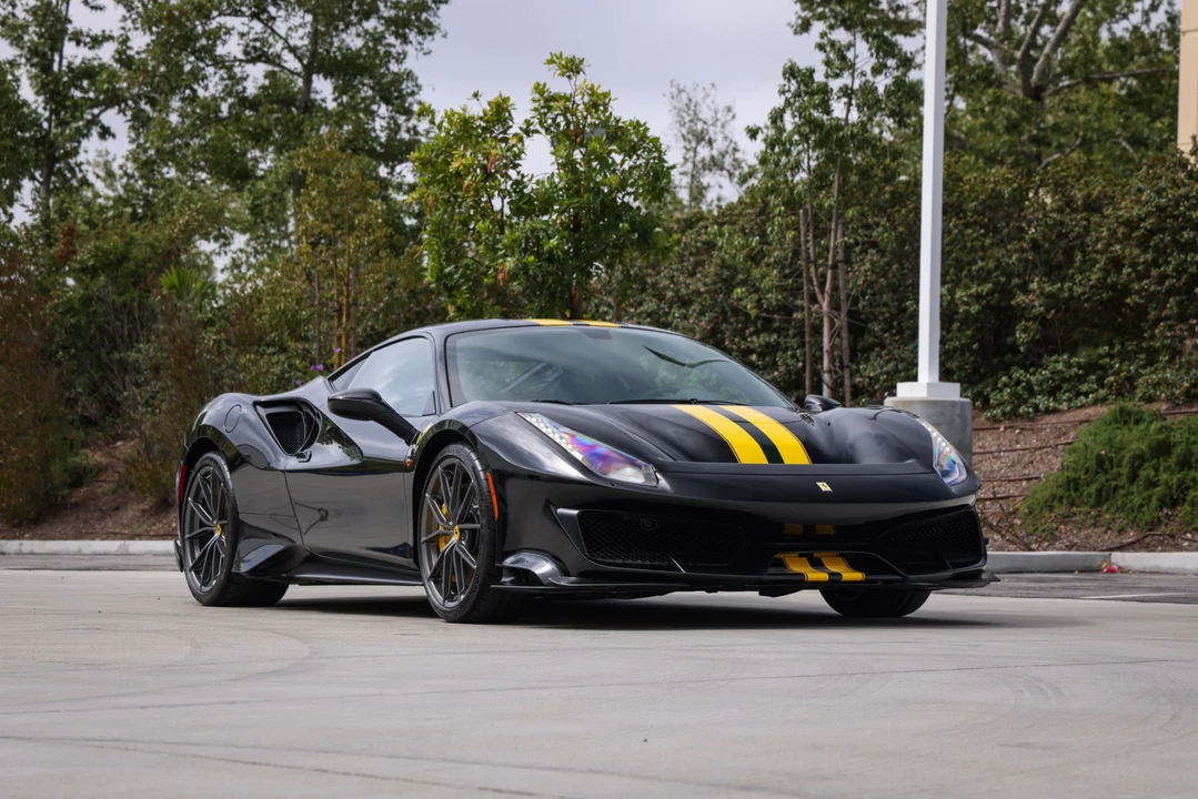 2020 Ferrari 488 Pista - Image 9 of 31
