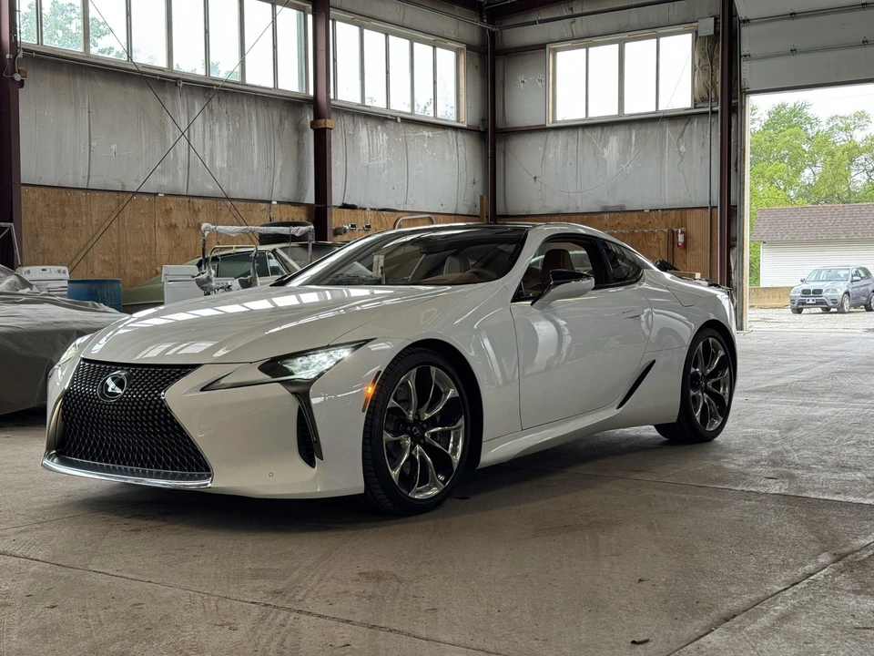 2020 Lexus LC - Image 5 of 31