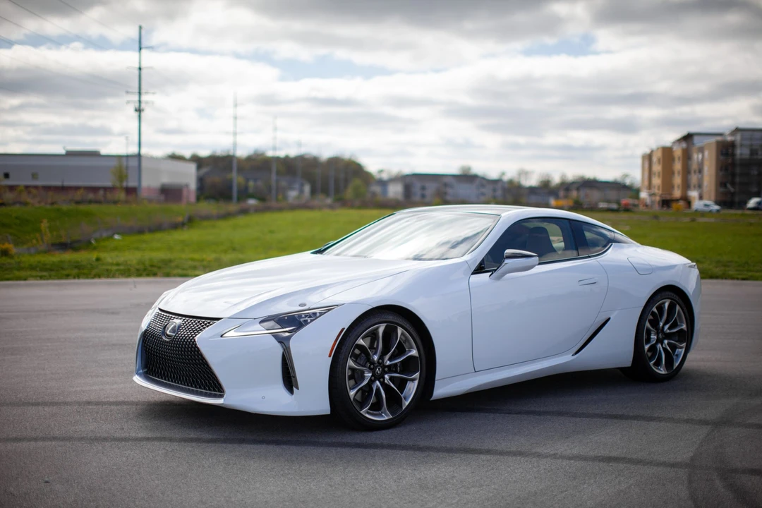 2020 Lexus LC - Image 3 of 31