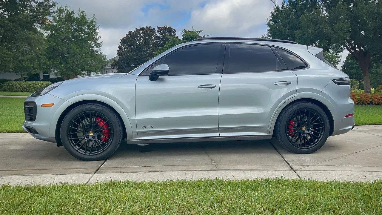 2021 Porsche 9Y0/9Y3 Cayenne GTS - Image 4 of 6