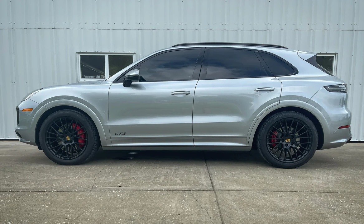 2021 Porsche 9Y0/9Y3 Cayenne GTS - Image 5 of 6