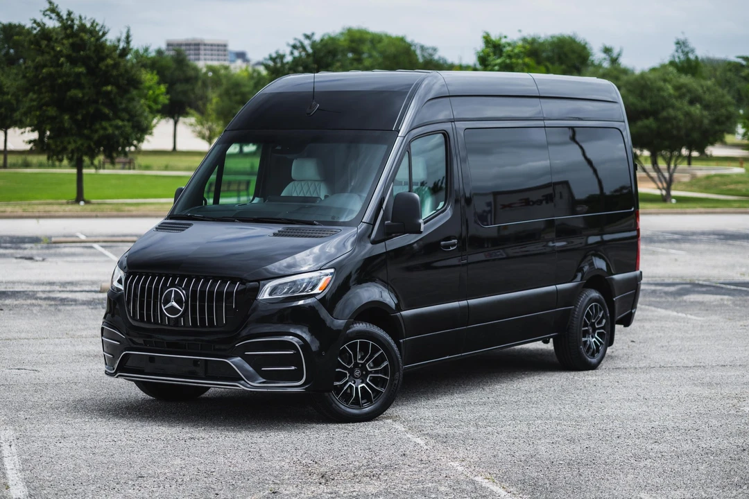 2022 Mercedes-Benz VS30 Sprinter - Image 3 of 31