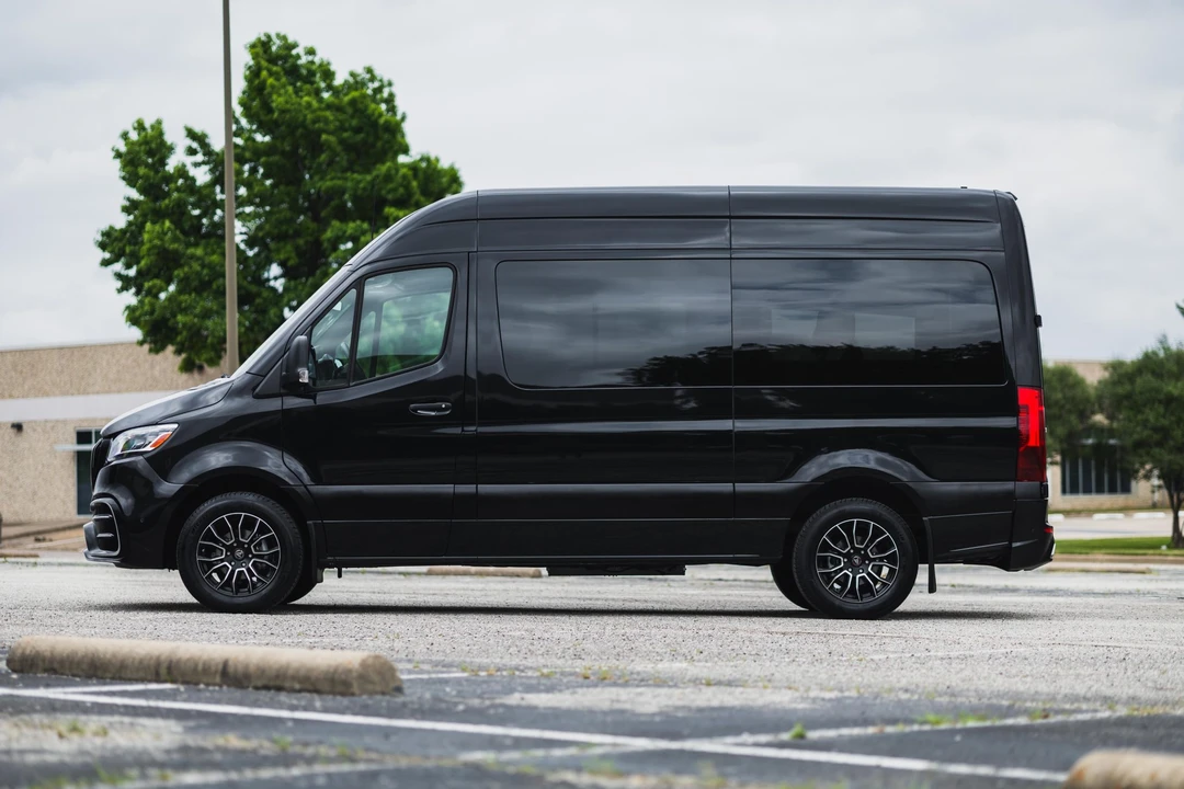 2022 Mercedes-Benz VS30 Sprinter - Image 4 of 31