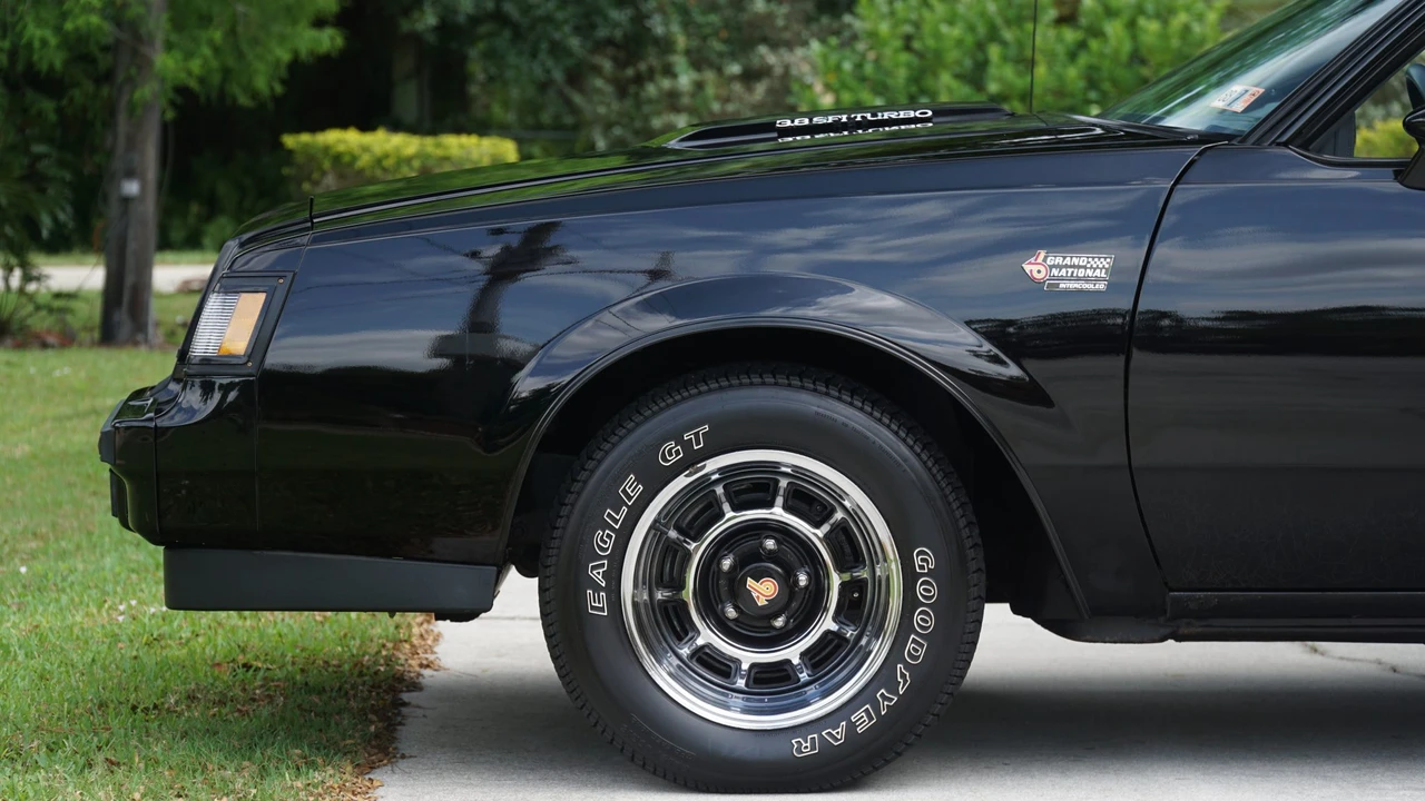 1987 Buick Grand National - Image 28 of 31
