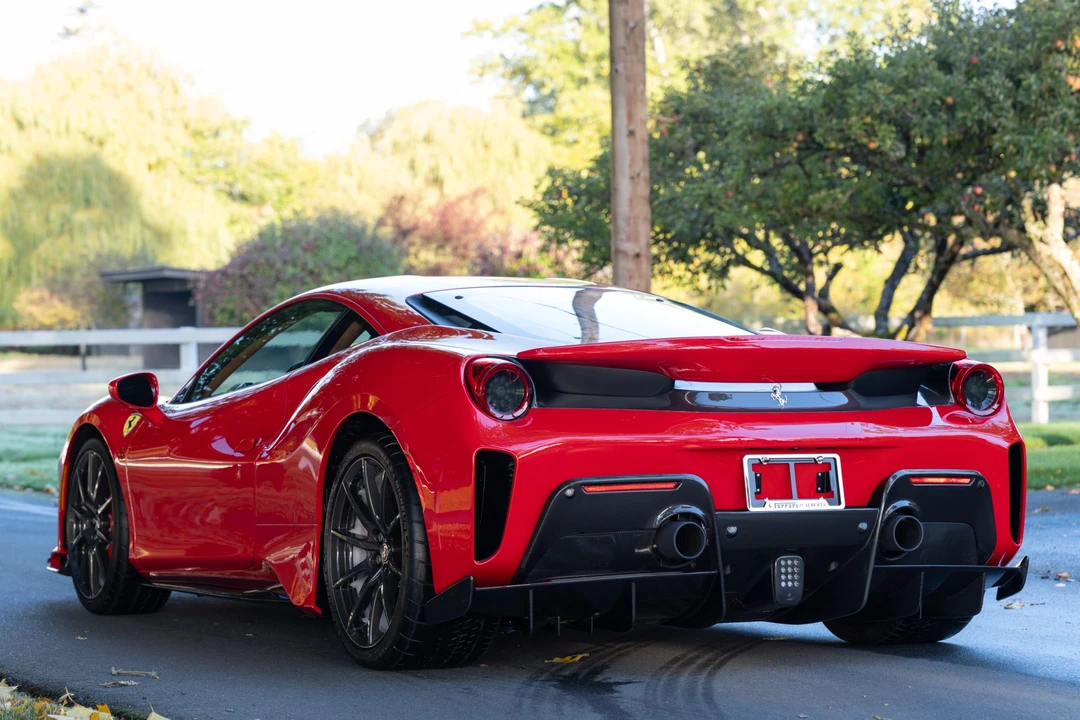 2020 Ferrari 488 Pista - Image 18 of 31