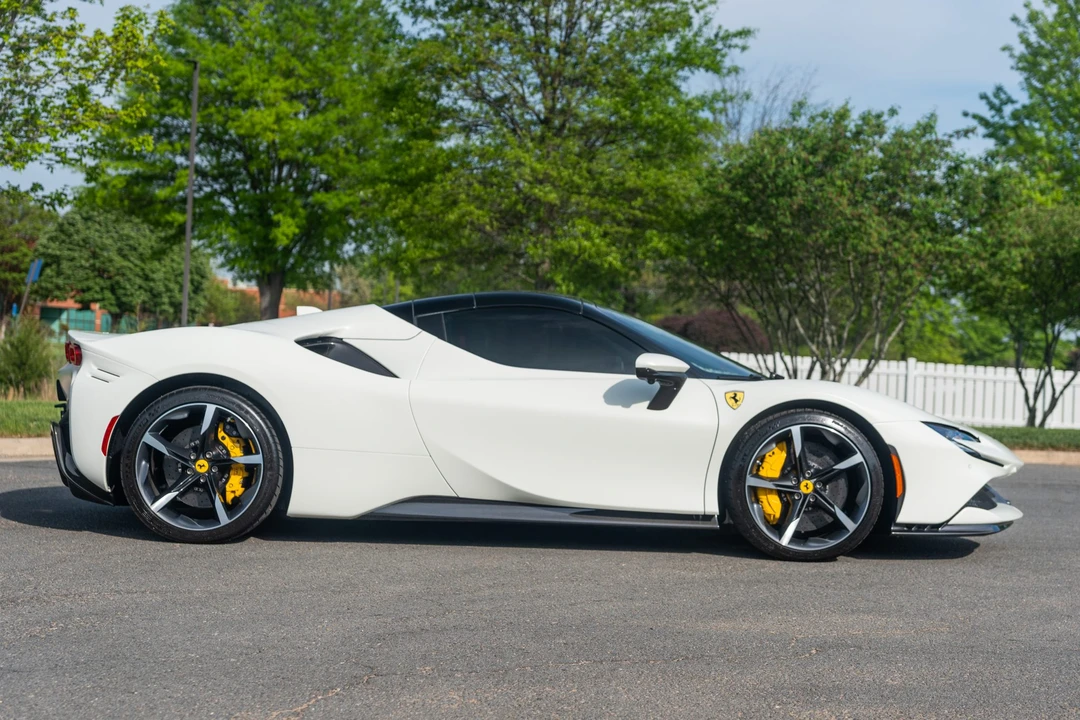 2023 Ferrari SF90 Spider - Image 13 of 31