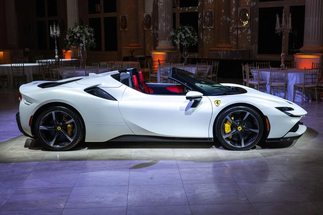 2023 Ferrari SF90 Spider - Image 19 of 31