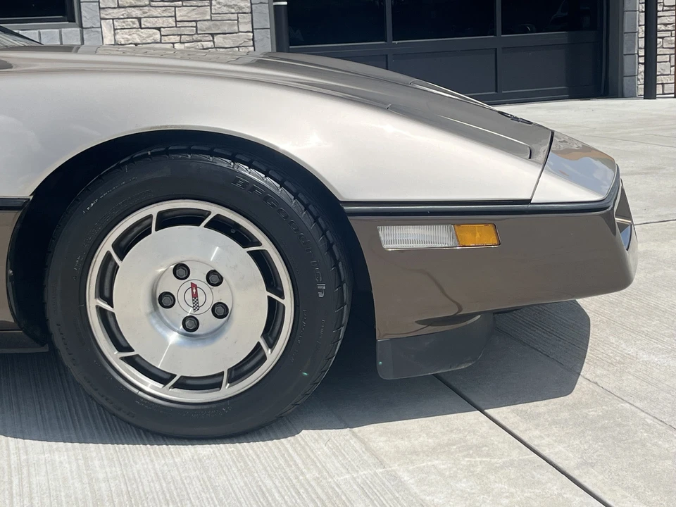 1986 Chevrolet Corvette C4 - Image 13 of 31