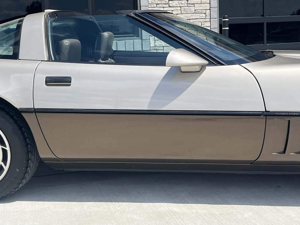 1986 Chevrolet Corvette C4 - Image 14 of 31