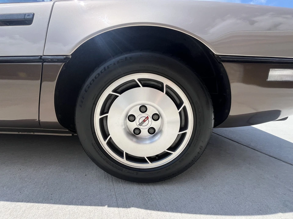 1986 Chevrolet Corvette C4 - Image 23 of 31
