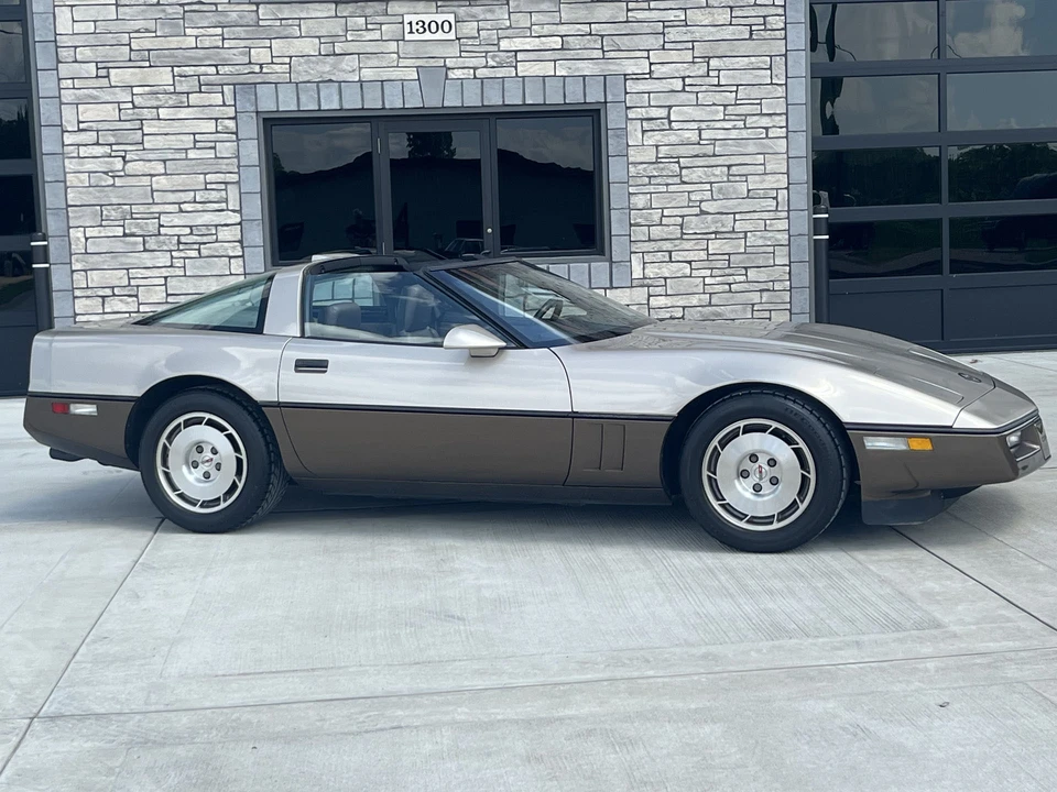 1986 Chevrolet Corvette C4 - Image 3 of 31