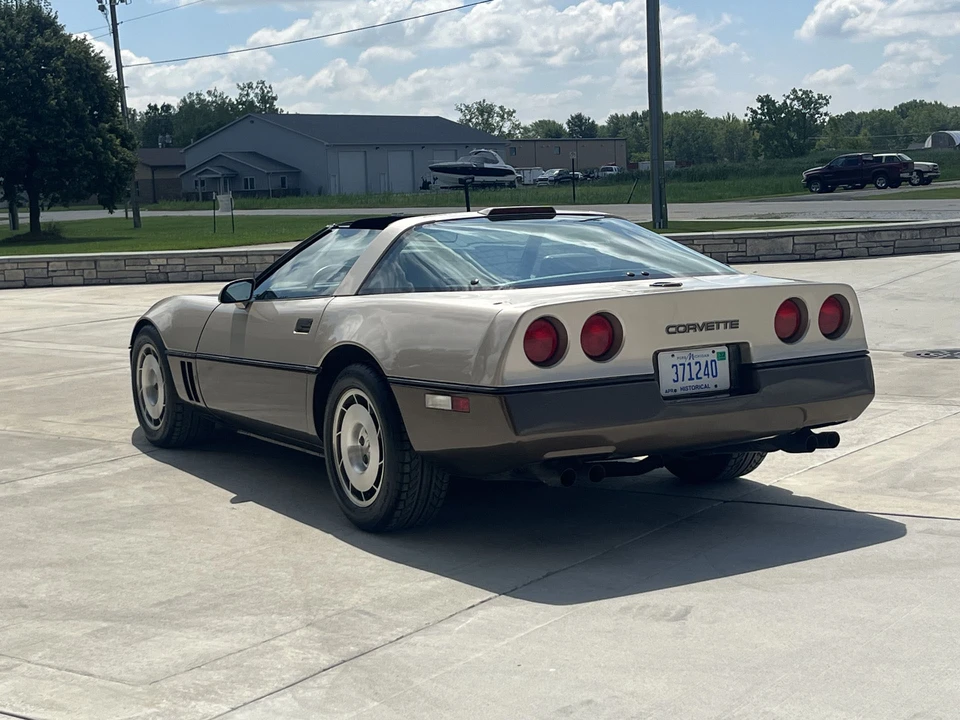 1986 Chevrolet Corvette C4 - Image 9 of 31