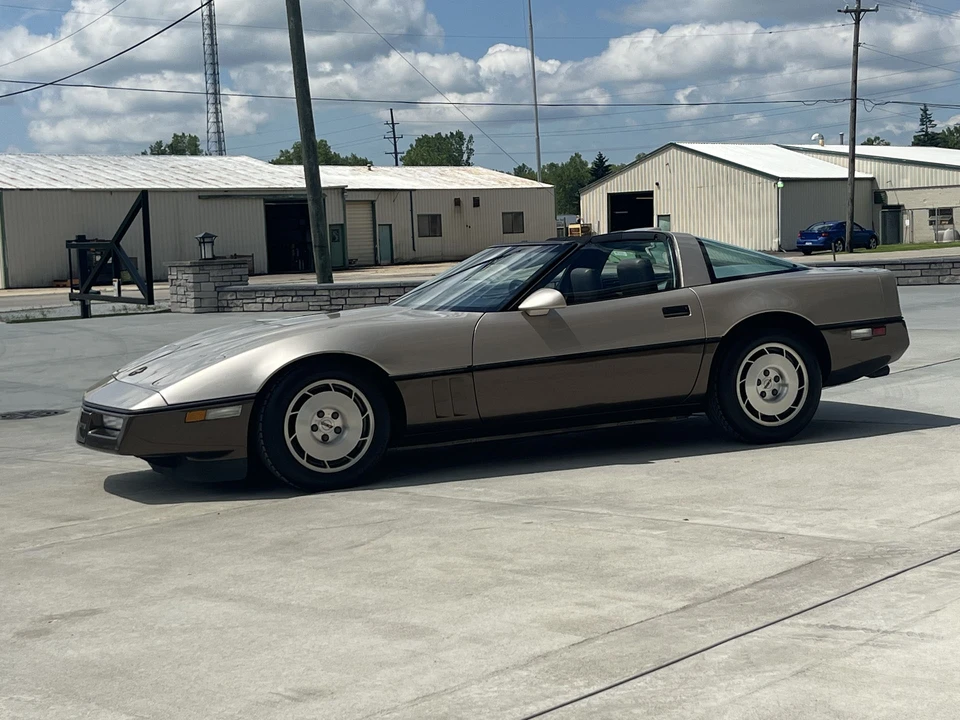 1986 Chevrolet Corvette C4 - Image 10 of 31