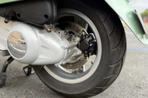 2005 Vespa Sei & PX & ET & LX & GT - Image 6 of 7