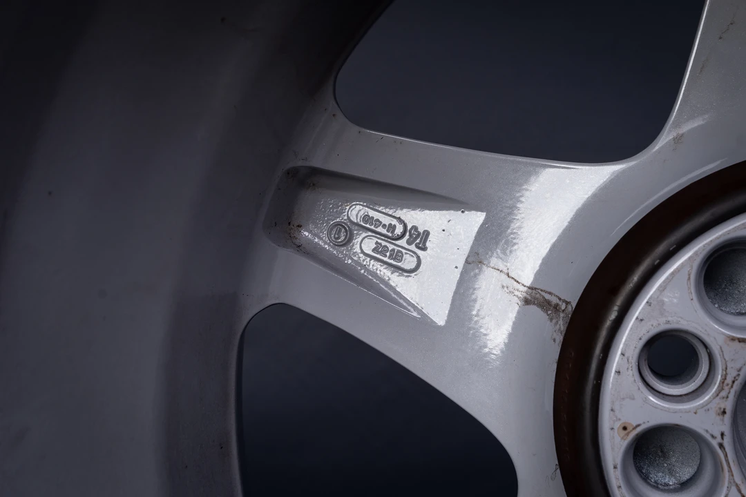 Parts & Memorabilia Speedline Wheels - Image 13 of 31