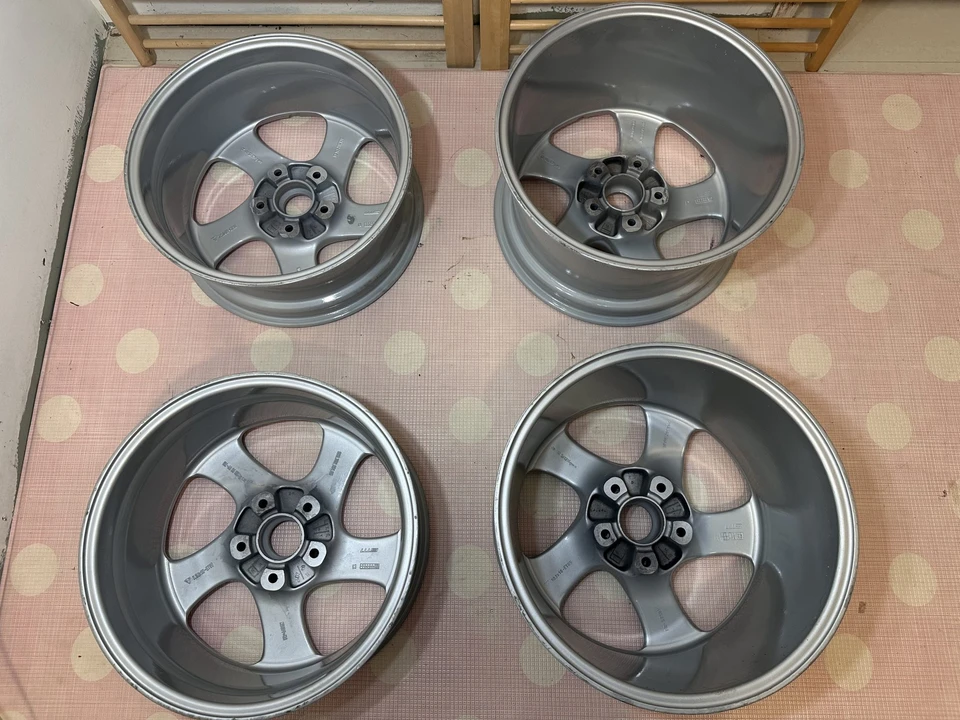Parts & Memorabilia Porsche Wheels - Image 11 of 31