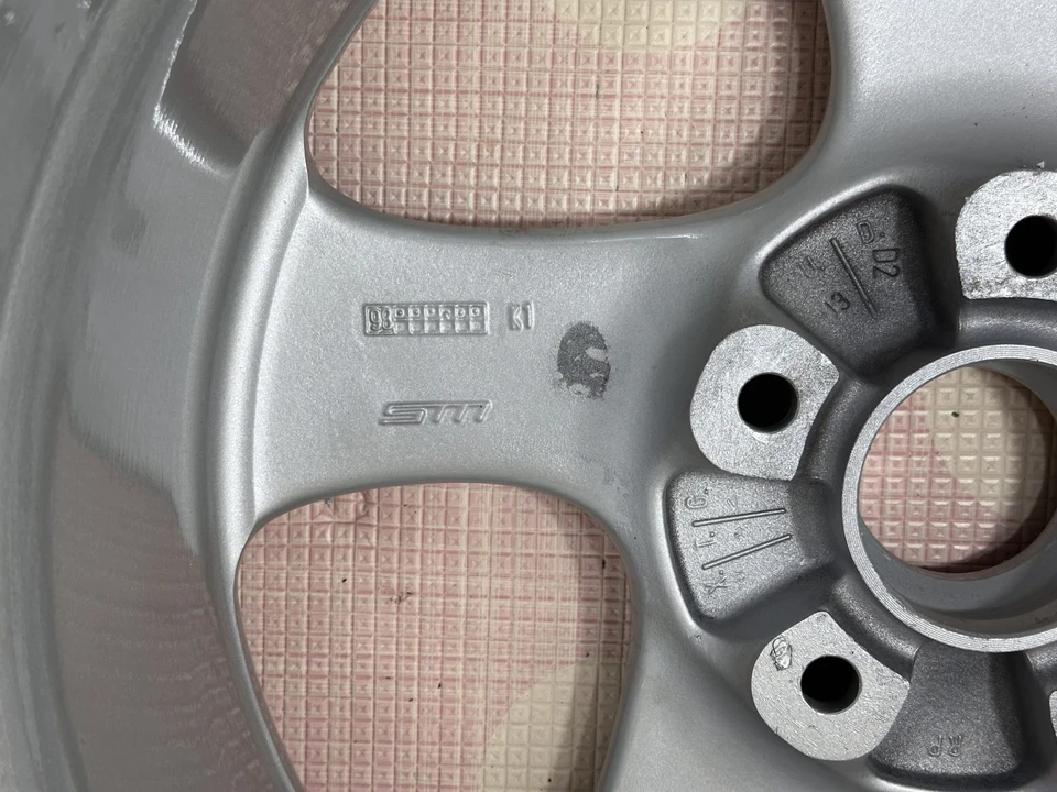 Parts & Memorabilia Porsche Wheels - Image 16 of 31