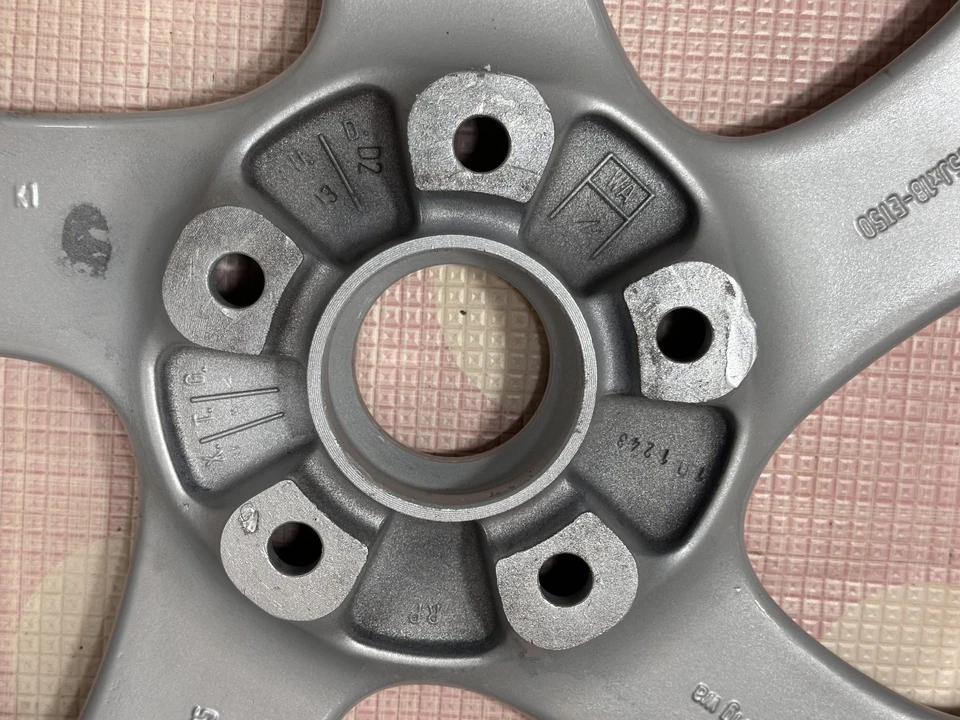 Parts & Memorabilia Porsche Wheels - Image 18 of 31