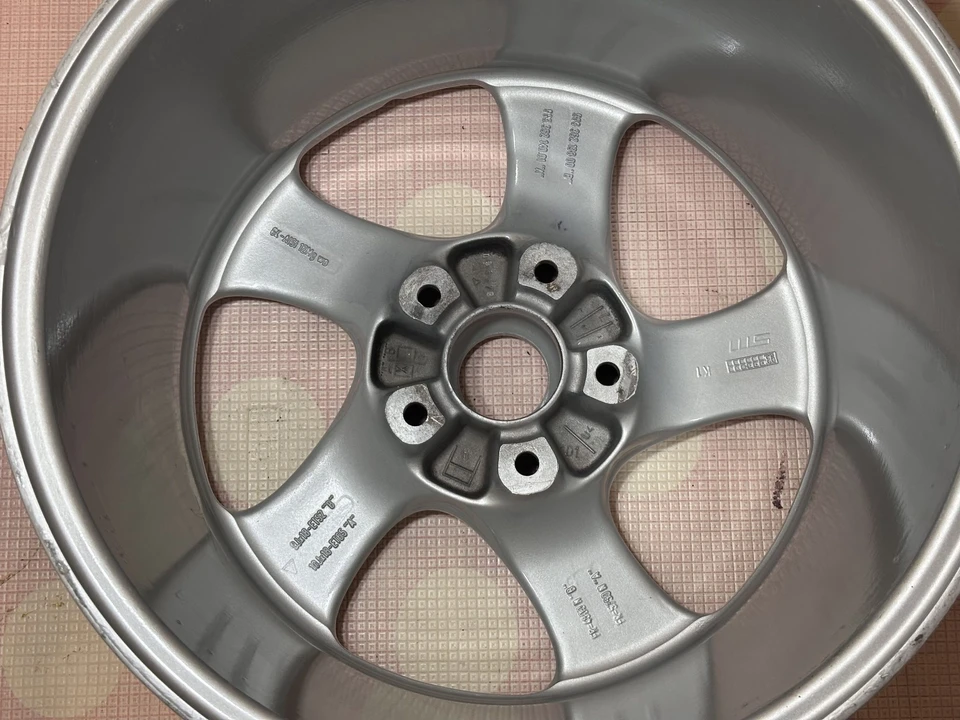 Parts & Memorabilia Porsche Wheels - Image 26 of 31