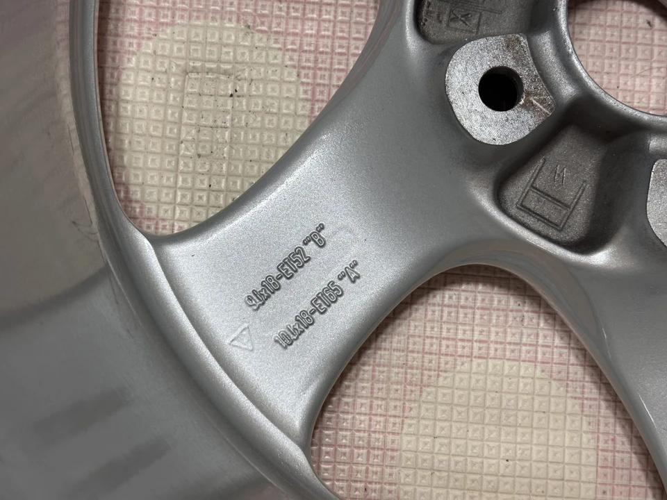 Parts & Memorabilia Porsche Wheels - Image 27 of 31