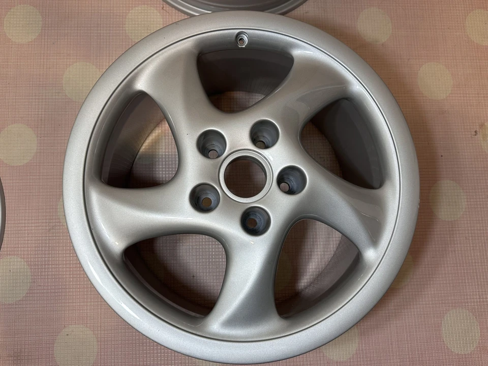 Parts & Memorabilia Porsche Wheels - Image 10 of 31