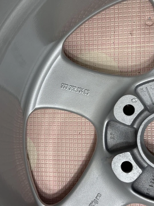 Parts & Memorabilia Porsche Wheels - Image 15 of 31