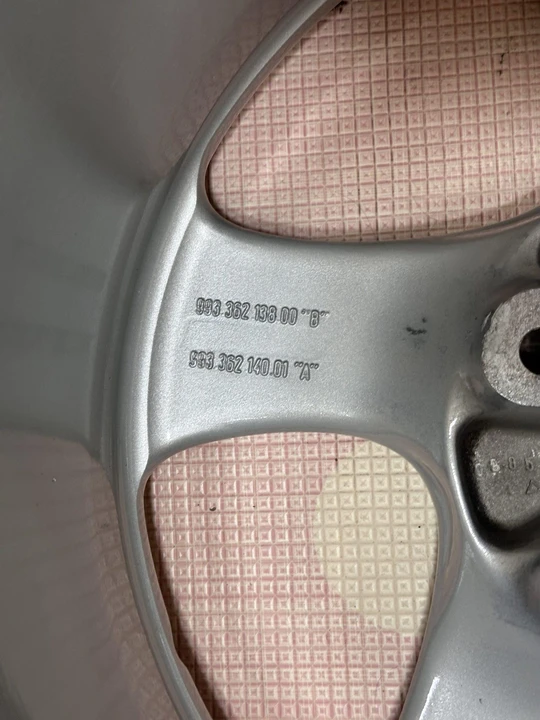 Parts & Memorabilia Porsche Wheels - Image 29 of 31