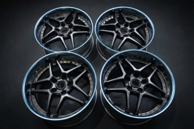 Parts & Memorabilia Other Wheels - Image 2 of 4