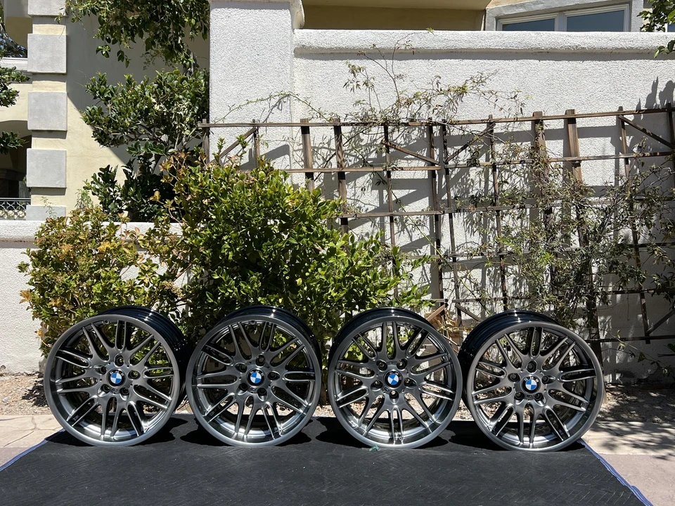 Parts & Memorabilia Other Wheels - Image 2 of 31