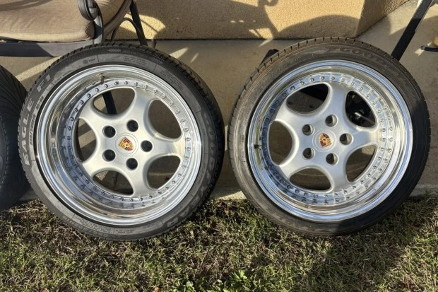 Parts & Memorabilia Speedline Wheels - Image 2 of 5