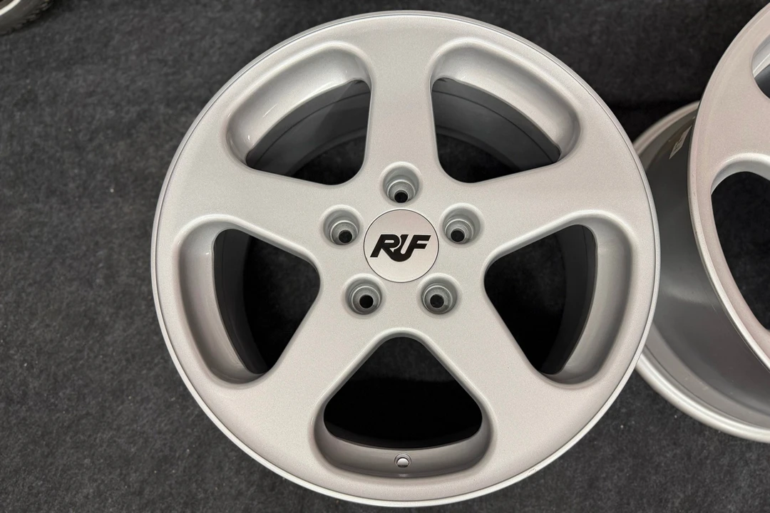 Parts & Memorabilia Other Wheels - Image 2 of 3