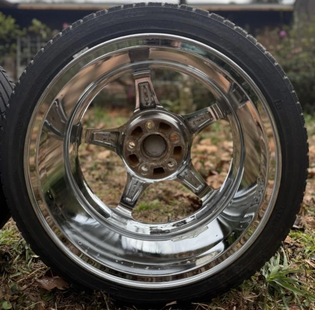 2000 Parts & Memorabilia Other Wheels - Image 3 of 5