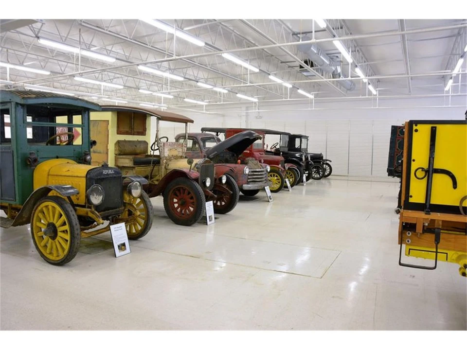 1890 Daimler - Image 30 of 31