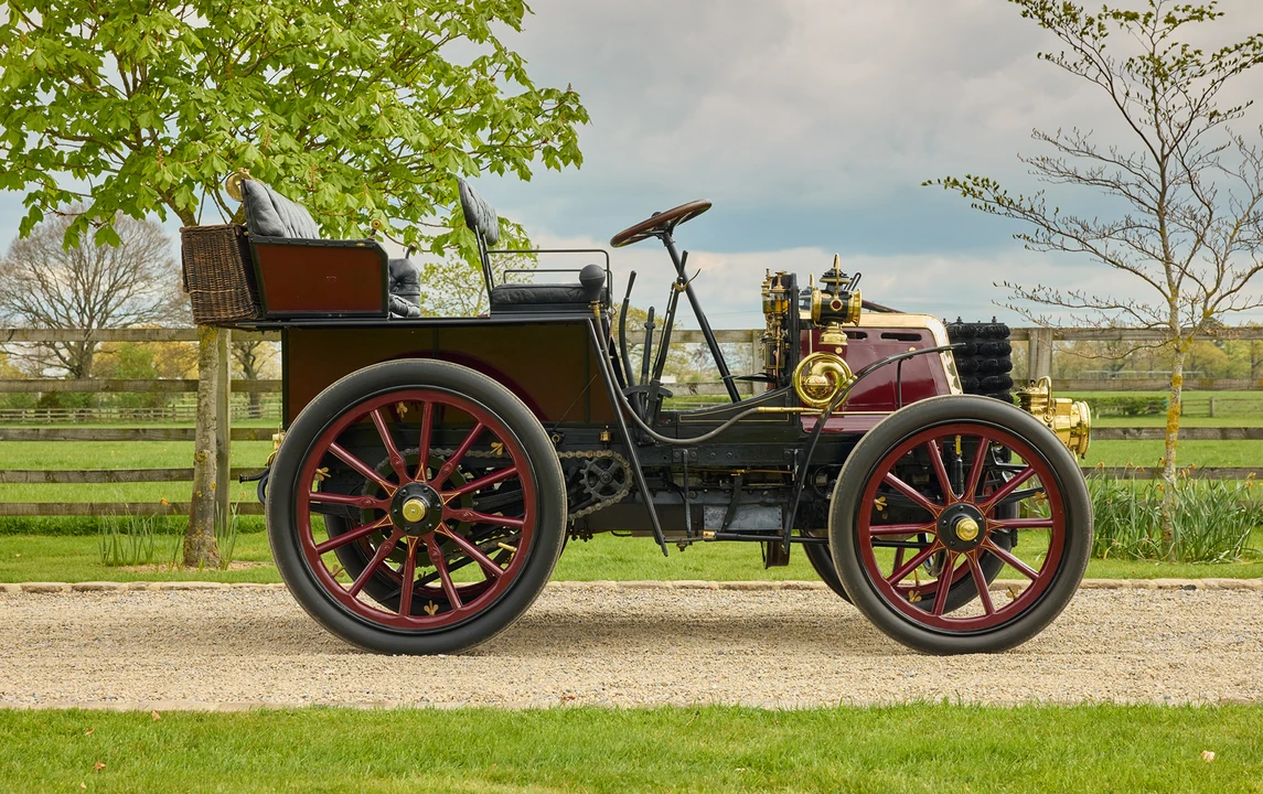 1898 Panhard - Image 2 of 23