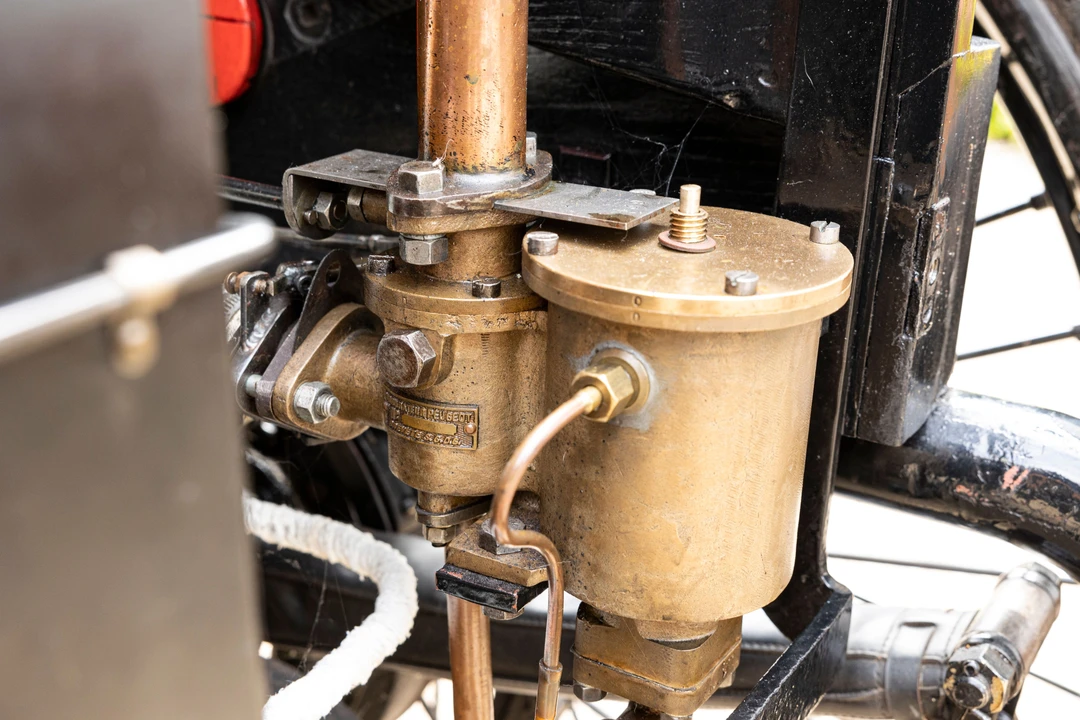 1898 Peugeot - Image 8 of 31
