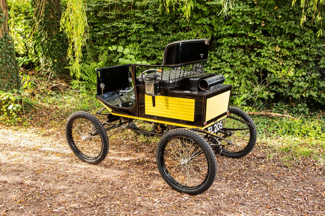 1899 Locomobile - Image 3 of 23