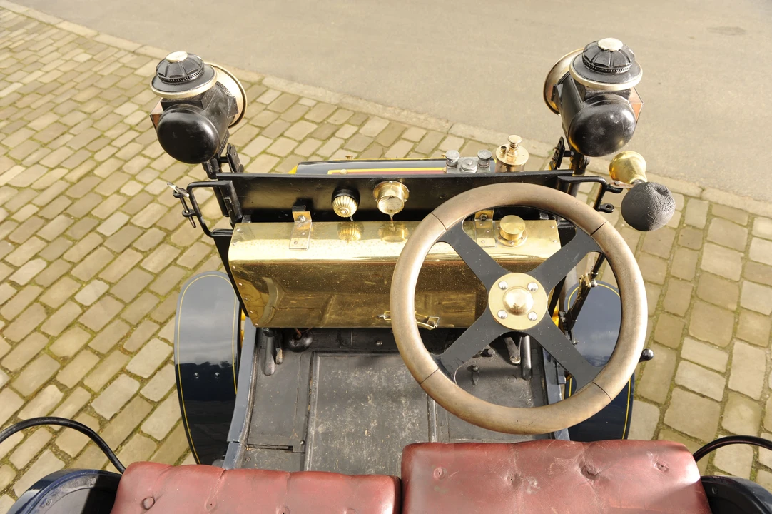 1899 Panhard - Image 2 of 3