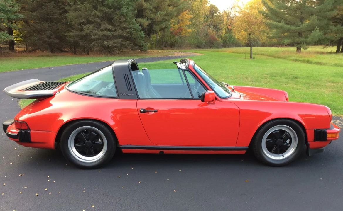 1985 Porsche 911 Carrera 3.2 - Image 13 of 31
