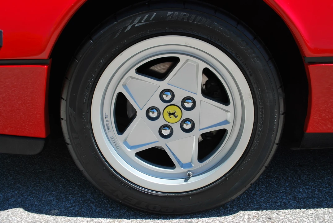 1988 Ferrari 328 GTS - Image 23 of 31
