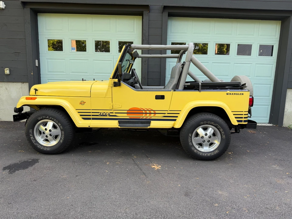1989 Jeep YJ Wrangler - Image 12 of 31