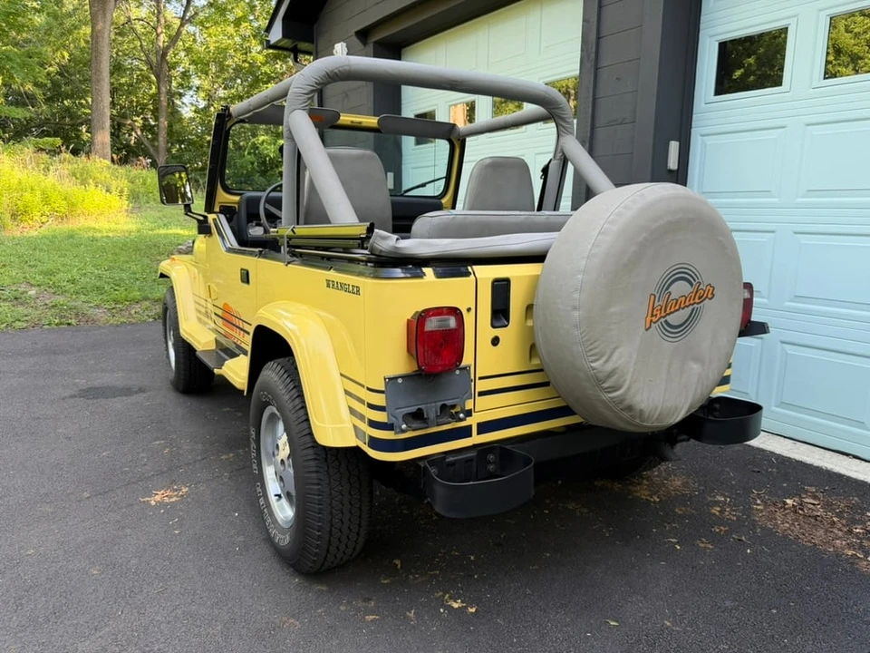 1989 Jeep YJ Wrangler - Image 13 of 31