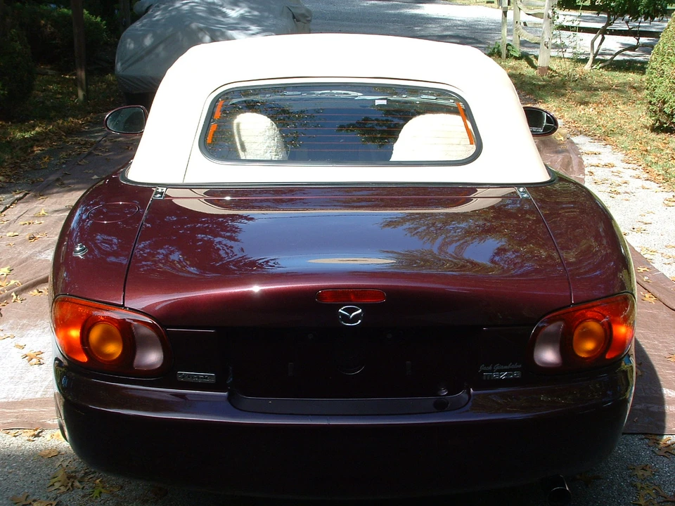 2000 Mazda NB MX-5 Miata - Image 2 of 31