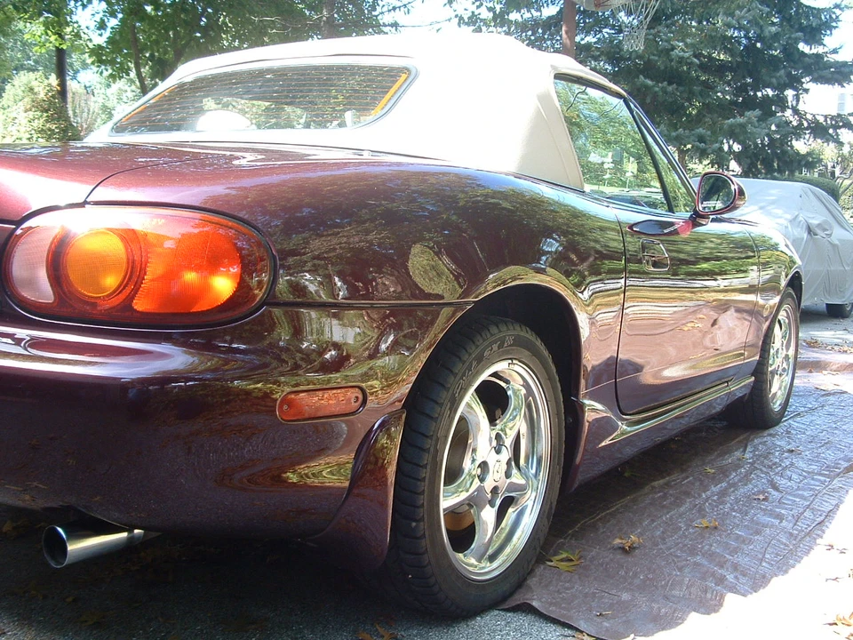 2000 Mazda NB MX-5 Miata - Image 7 of 31