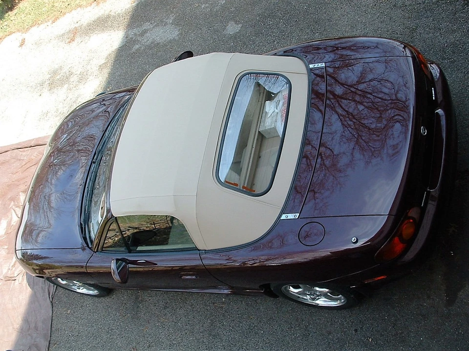 2000 Mazda NB MX-5 Miata - Image 17 of 31