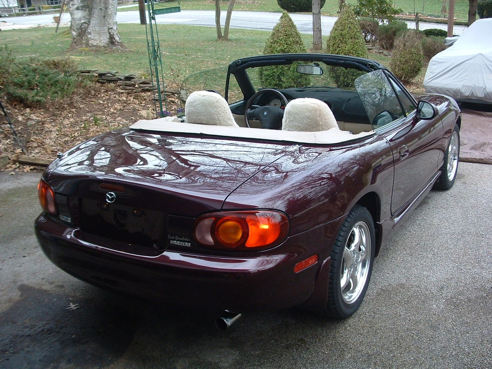 2000 Mazda NB MX-5 Miata - Image 9 of 31