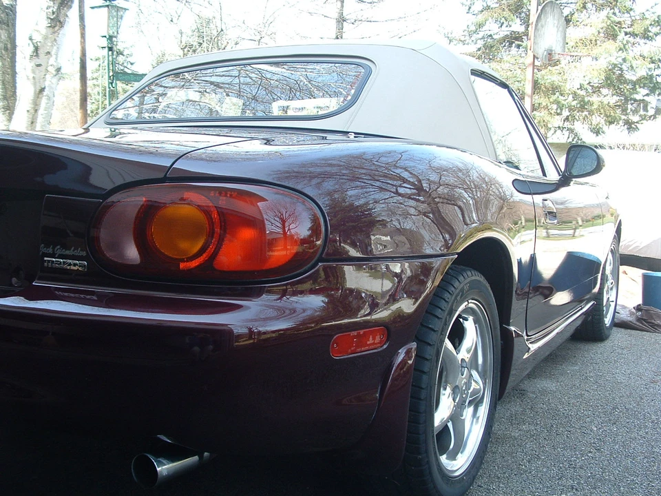 2000 Mazda NB MX-5 Miata - Image 23 of 31
