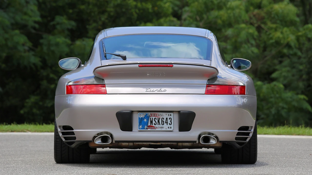 2001 Porsche 996 Turbo - Image 9 of 31