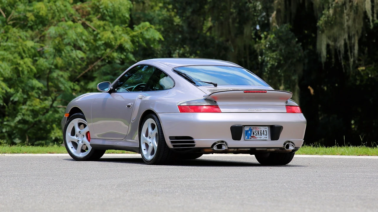 2001 Porsche 996 Turbo - Image 11 of 31