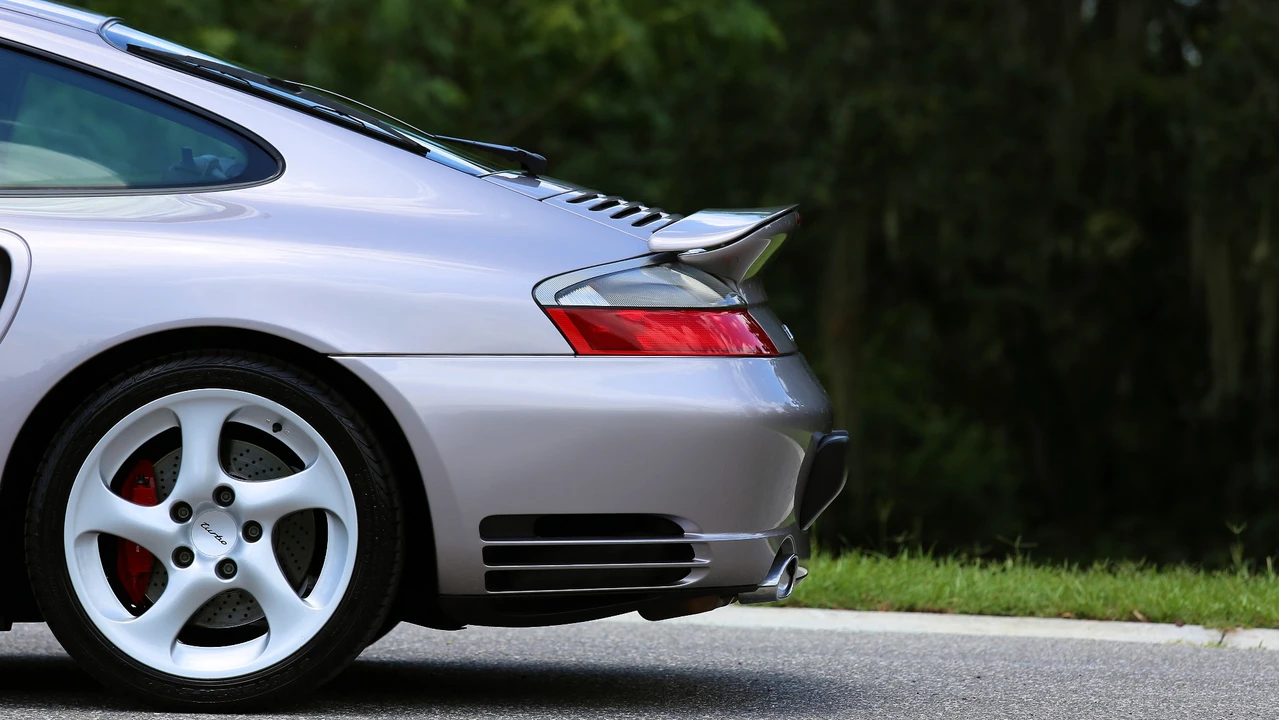 2001 Porsche 996 Turbo - Image 20 of 31