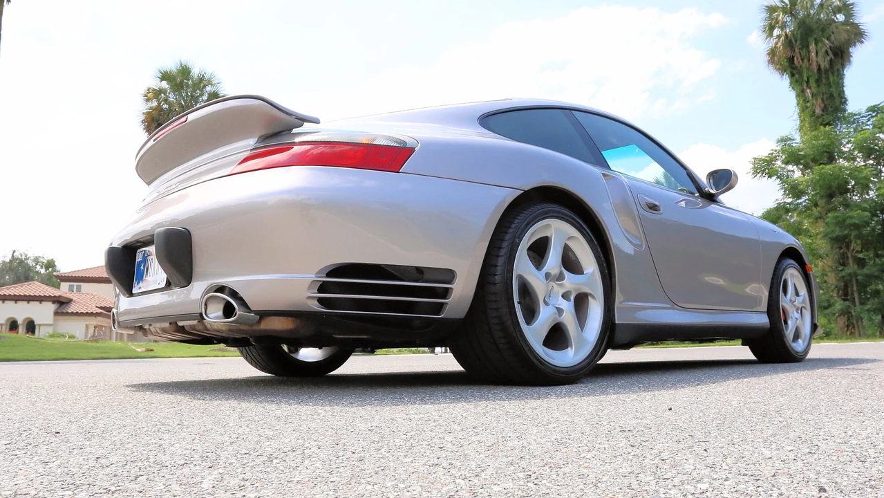 2001 Porsche 996 Turbo - Image 6 of 31